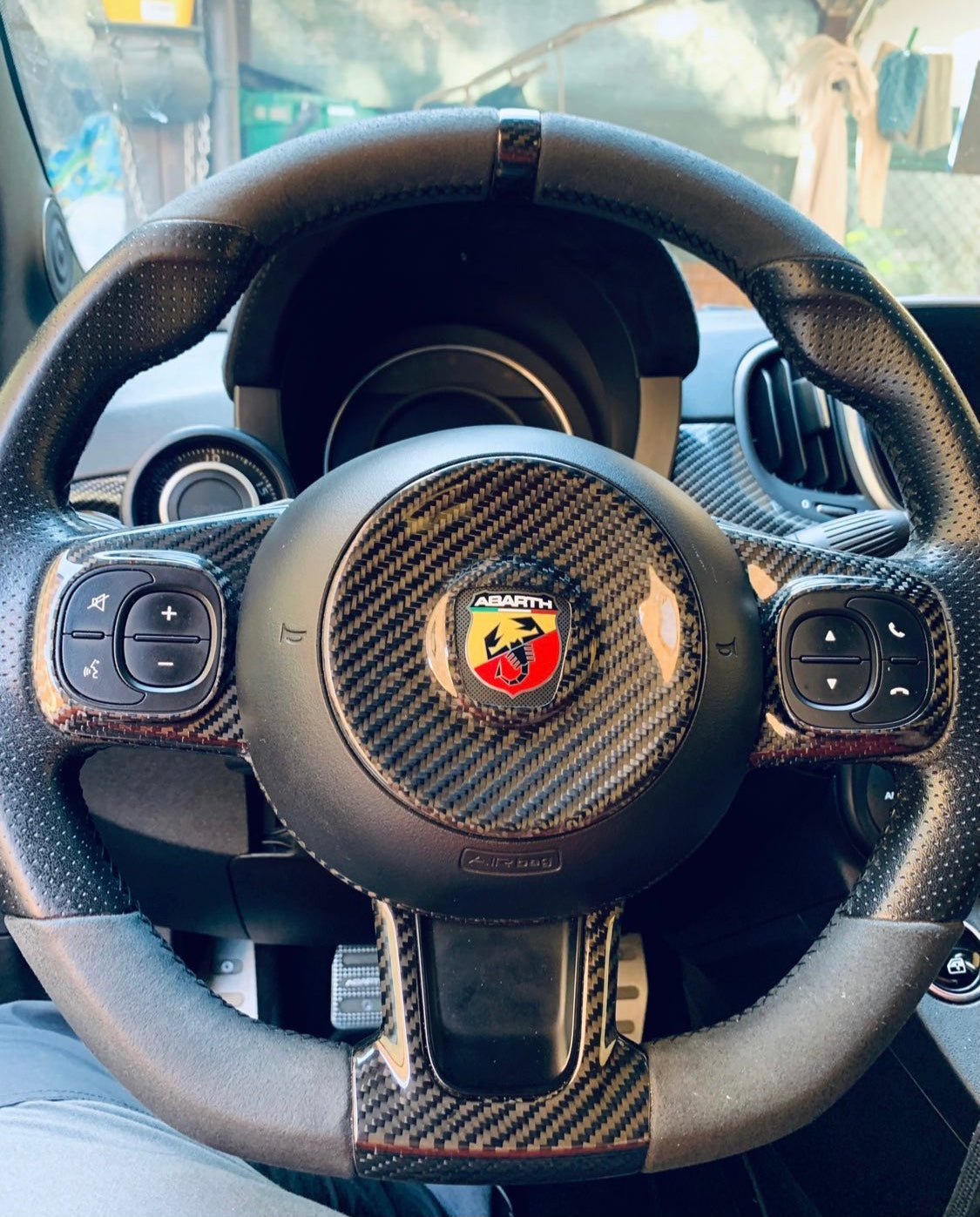 Cover centrale volante Abarth/Fiat 500 in vera fibra di carbonio (modello1)